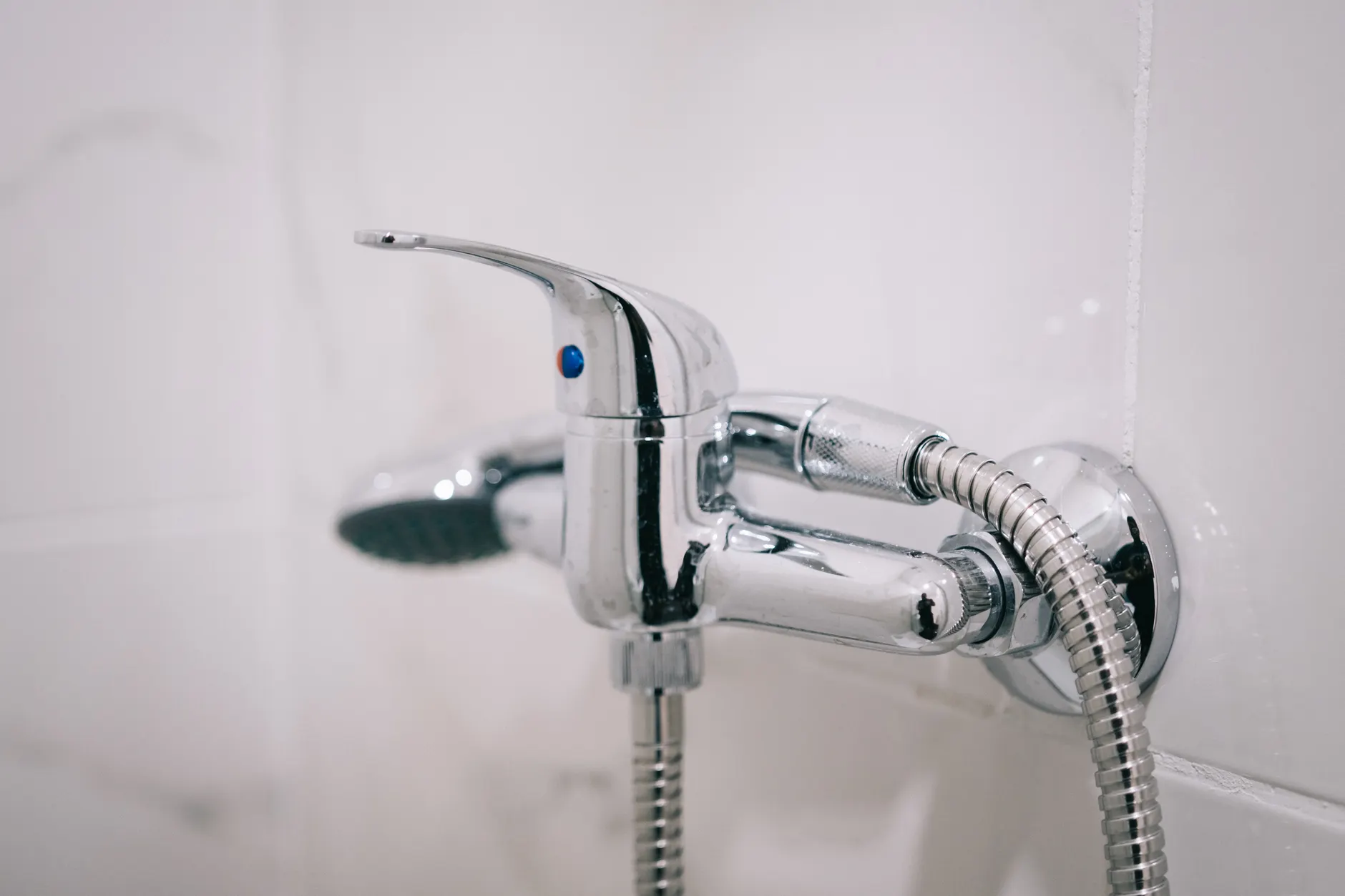 Renewing an Original Bathroom in a Metro-land Semi